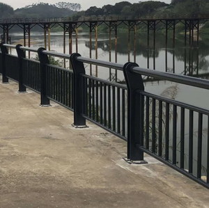 Barandilla industrial resistente atornillada: duradera para protección de almacenes de EE. UU. - Product Image 1