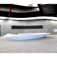 Comptoir de réception de spa au design original, forme originale et robuste