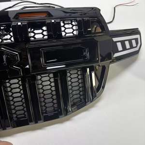 กระจังหน้าสีดำเงา V2 พร้อมไฟ LED สำหรับ <span class=keywords><strong>Ford</strong></span> Ranger รุ่นใหม่ ปี 2022-2024 <span class=keywords><strong>Wildtrak</strong></span> XLT Sport - Product Image 3