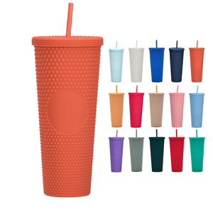 Venda quente 24 oz Studded Tumbler Double Wall Acrílico Matte Tumbler Copo Plástico Reutilizável com Tampa e Palha