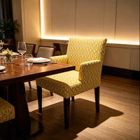 Fauteuil de salle à manger en tissu rembourré avec structure en bois, style luxe léger, jaune, pour villa, hôtel, bistrot, restaurant, salon et cuisine