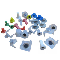 Interrupteur à bouton-poussoir en silicone à capuchon tactile unique sur mesure avec service de traitement de coupe