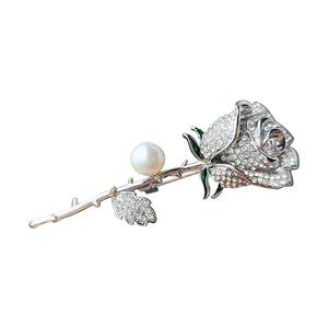 Broche de flor rosa de lujo al por mayor de moda para hombres y mujeres broche de diamante completo Pin vestido decoración joyería - Product Image 1