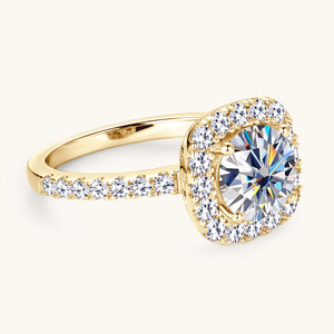Anillo de Lujo de Plata 925 con Moissanita de 8mm y 2.0ct, Apilable, Anillo de Compromiso y Boda con Halo Cuadrado de 2CT para Mujer - Product Image 4