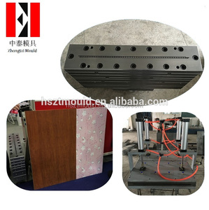 แม่พิมพ์รีดขึ้นรูปฝ้าเพดาน ผลผลิตสูง แม่พิมพ์แผงผนังความแม่นยำสูง วัสดุเหล็ก หัวแม่พิมพ์ ระบบรางเย็น ทนทานต่อการสึกหรอและการกัดกร่อนสูง - Product Image 5