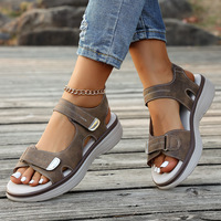 Sandales pour femmes grandes tailles (taille 40-43) style décontracté sportif, à bride unique, avec semelle intermédiaire respirante en EVA et semelle extérieure en caoutchouc
