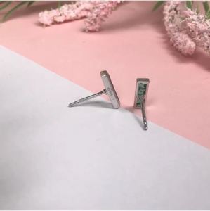 Elegantes Pendientes de Plata de Ley 925 con Circonita Esmeralda para Mujer, Regalo Minimalista de Joyería Diaria de la India - Product Image 3