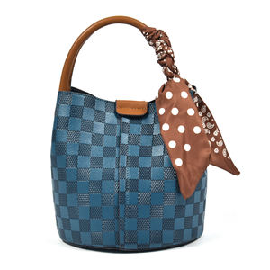 กระเป๋าถือสามชิ้นสำหรับผู้หญิงกระเป๋าพาดลำตัวอเนกประสงค์พิมพ์ลายสไตล์ใหม่ - Product Image 2