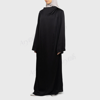 Robe musulmane pour femmes en satin noir jet personnalisée, fabriquée en usine, avec cape drapée et col haut, abaya, vêtements islamiques pour femmes, modeste