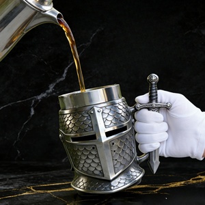 Chope Bière Médiévale Casque Chevalier Métal Acier Inoxydable Résine Relief 3D Armure Tankard 450ml Cadeau Fête - Product Image 4