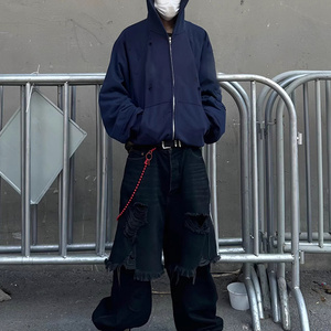 Vente en gros : Veste à capuche zippée streetwear courte, délavée, vieillie et usée, à manches raglan, avec logo personnalisé - Product Image 5