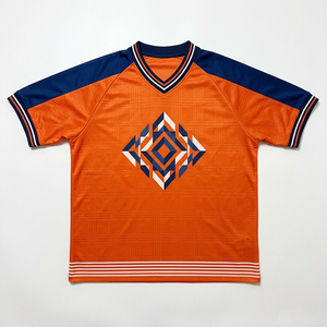 เสื้อฟุตบอลทรงบ็อกซี่แบบสั่งตัดพิเศษ คุณภาพสูง ผลิตจากโพลีเอสเตอร์ 100% บริการพิมพ์ลายแบบซับลิเมชั่น ตัดเย็บอัตโนมัติ - Product Image 1