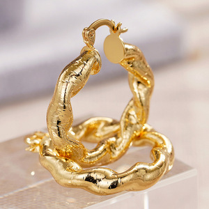 Orecchini a Spirale Irregolare per Donne, Design Texturizzato, Accessori per Orecchie da Indossare Quotidianamente - Product Image 2