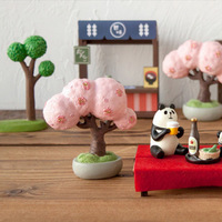 Japanse piramide religieuze handgemaakte handgeschilderde kat kersenbloesem boom meisje hart poppenhuis micro landschap scène rekwisieten