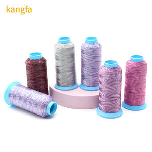 Polyester Madère Polynéon 96 couleurs <span class=keywords><strong>Machine</strong></span> <span class=keywords><strong>Fil</strong></span> À Broder 4000 Yards/bobine <span class=keywords><strong>Fil</strong></span> À Broder Panaché 40WT 120D/2 - Product Image 2