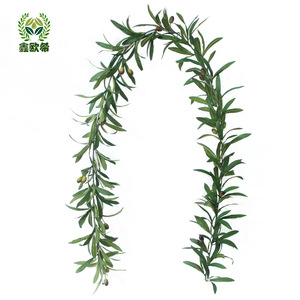 พวงมาลัยกิ่งมะกอก Ou Xi ขนาด 1.85 เมตร สีเขียว ทำจากผ้าไหมเทียม สำหรับตกแต่งงานแต่งงาน ตกแต่งบ้าน และตกแต่งภายนอก - Product Image 1