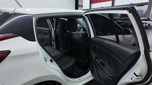 <span class=keywords><strong>Toyota</strong></span> <span class=keywords><strong>Yaris</strong></span> 1.5L CVT 2020-2025, Usado, Volante a la Izquierda, <span class=keywords><strong>Caja</strong></span> de Cambios Automática, Neumáticos R15, Asientos de Cuero, Cámara Trasera - Product Image 5