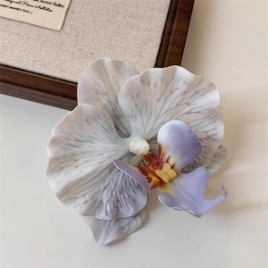 Boucle de chaussure en caoutchouc motif fleur de Phalaenopsis, style vacances en bord de mer, accessoire de sandales pour photos de voyage, au design unique et élégant - Product Image 4