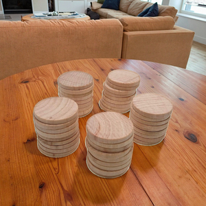 Petits cercles de <span class=keywords><strong>bois</strong></span> ronds naturels non finis-Puces d'artisanat de bricolage pour pièces de jeu de société et ornements - Product Image 1