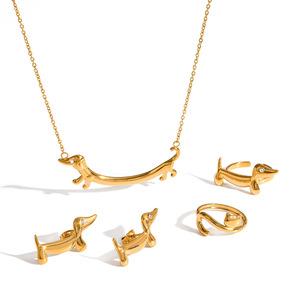 Juego de Joyería Dachshund 3D Chapado en Oro, Collar, Anillo y Aretes de Acero Inoxidable, Regalo Unisex, Diseño Animal de Moda - Product Image 4