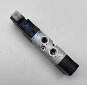 Válvula Solenoide Monostable Original Festos VUVS-L25-M52-AD-G14-F8 575501 de 5/2 Vías, Operada por Piloto, Control Neumático G1/4 - Product Image 1