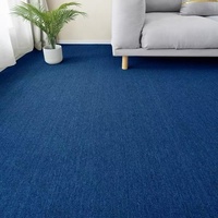 Tapis de sol en PP à poils bas rouge conception mur à mur pour réunion de bureau danse cinéma hôtel allée coureur église escaliers centre commercial usage domestique