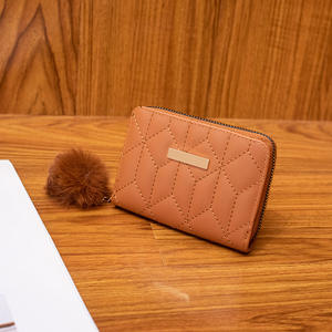 <span class=keywords><strong>2023</strong></span> femmes élégant mince en cuir portefeuille Mini mignon court sacs à main fermeture éclair Anti-vol Chic chaînes perle pas cher Mini mignon mince cuir - Product Image 4