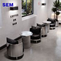 Divano e Tavolino da Caffè in Acciaio Inox Stile Industriale SEM per Bar, Lounge, Area Negoziazione e Relax