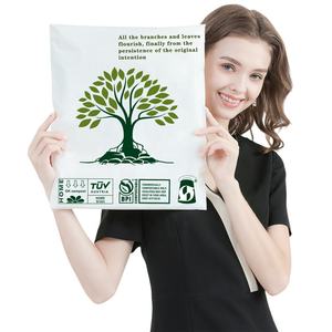 Sacs d'expédition en polyéthylène noir mat, imprimés sur mesure, enveloppes autocollantes imperméables pour la livraison <span class=keywords><strong>de</strong></span> vêtements - Product Image 1