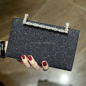 Bolso Tote Casual con Cadena Dorada, Lentejuelas y Cierre, Impermeable, para Fiestas y Eventos Nocturnos - Product Image 2