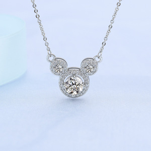 Collier de mode féminin en gros, pendentif en acier titane tête de Mickey, chaînes tendance avec zircon, motif animal pour jeunes femmes - Product Image 3