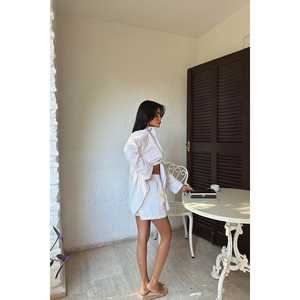 ชุดเซ็ตเสื้อผ้าลำลองผู้หญิงลายทางสีเหลือง ผ้าถักทอ ความยาวเหนือเข่า สำหรับฤดูร้อน - Product Image 1