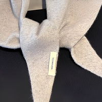 Écharpe triangulaire en laine pure tricotée, châle chaud et doux pour femme, élégant foulard d'hiver, accessoire polyvalent pour tenue