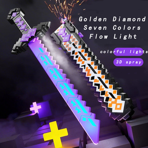 Nouvelle épée lumineuse My World Block Diamond Spark, épée lumineuse dorée à sept couleurs, jouet pour enfants, épée laser cool, cadeau - Product Image 1