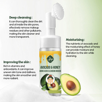 Pembersih wajah asam hialuronat organik 150ml, Pembersih dalam Mousse pemutih kulit, Pembersih Wajah buah sapi stroberi