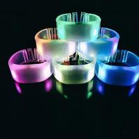 Pulseras de Plástico con Luces Intermitentes Ajustables a Control Remoto al por Mayor - Recuerdo para Fiestas