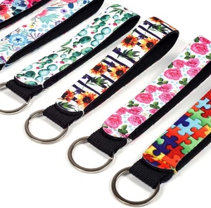 Cordones de muñeca de mano de poliéster suave con logotipo propio de diseño personalizado al por mayor para llavero cartera teléfono regalo de promoción - Product Image 1