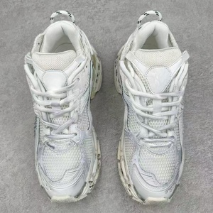 Chaussures de course lumineuses LED 3.0 de luxe pour hommes 2026 – Légères, respirantes, pour le sport et la marche nocturne en extérieur - Product Image 4