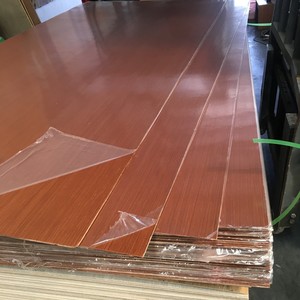 Chapa <span class=keywords><strong>de</strong></span> <span class=keywords><strong>Madera</strong></span> <span class=keywords><strong>de</strong></span> <span class=keywords><strong>Arce</strong></span> Natural <span class=keywords><strong>de</strong></span> Alta Calidad Profesional, Lámina <span class=keywords><strong>de</strong></span> <span class=keywords><strong>Madera</strong></span> Contrachapada Decorativa Laminada, Eucalipto Impermeable para Uso en Hoteles - Product Image 1