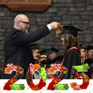 Décoration de centre de table pour fête de remise des diplômes du Nouvel An 2025 : Numéro en carton remplissable pour fruits et friandises - Product Image 5