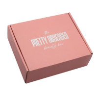 Caja de Cartón Corrugado Rosa con Acabado Holográfico, Diseño Elegante, al Mejor Precio, para Envío de Cosméticos y Ropa