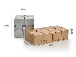 Juguete Sensorial Personalizado Ecológico con Rayas - <span class=keywords><strong>Cubo</strong></span> Infinito <span class=keywords><strong>de</strong></span> Metal Ultra-Duradero para Aliviar el Estrés y la Ansiedad - Product Image 4