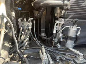 Excavatrice d'occasion Volvo EC140DL 14 tonnes, modèle 2024, moteur Deutz, pompe, godet de 0,6 m³, équipement de construction pour vidéo - Product Image 4