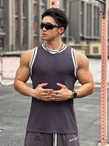 Camiseta sin mangas de alta calidad para hombre, transpirable, para playa, ajustada, con nervaduras, para culturismo, fitness y entrenamiento. - Product Image 3