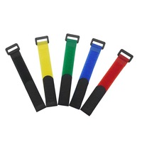Sangle de fixation réglable à boucle auto-agrippante réutilisable pour le rangement et l'organisation de cargaisons en extérieur