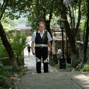 Exosquelette léger optimisé avec batterie aux performances étendues pour une utilisation en haute altitude - Product Image 4