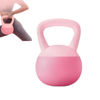 Kettlebell ergonomique souple de 20 lb avec base amortissante résistante aux chocs et poignée antidérapante pour les entraînements à domicile et la musculation en toute sécurité (pour femmes)