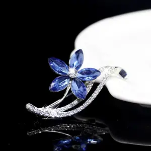 Broche de flor de cristal azul con exquisita moda pin ramillete fabricantes al por mayor