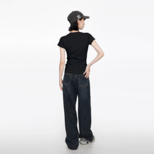 En gros 220gsm Slim Fit Crop Top personnalisé impression numérique plaine femmes <span class=keywords><strong>T</strong></span>-<span class=keywords><strong>shirt</strong></span> court coton femmes <span class=keywords><strong>T</strong></span>-<span class=keywords><strong>shirt</strong></span> à manches courtes - Product Image 4