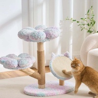 Arbre à chat moderne et luxueux en bois avec lit douillet pour animaux de compagnie, doté de zones d'escalade, de saut et de griffoirs en sisal